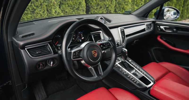 Porsche Macan cena 159999 przebieg: 127366, rok produkcji 2017 z Wojkowice małe 742